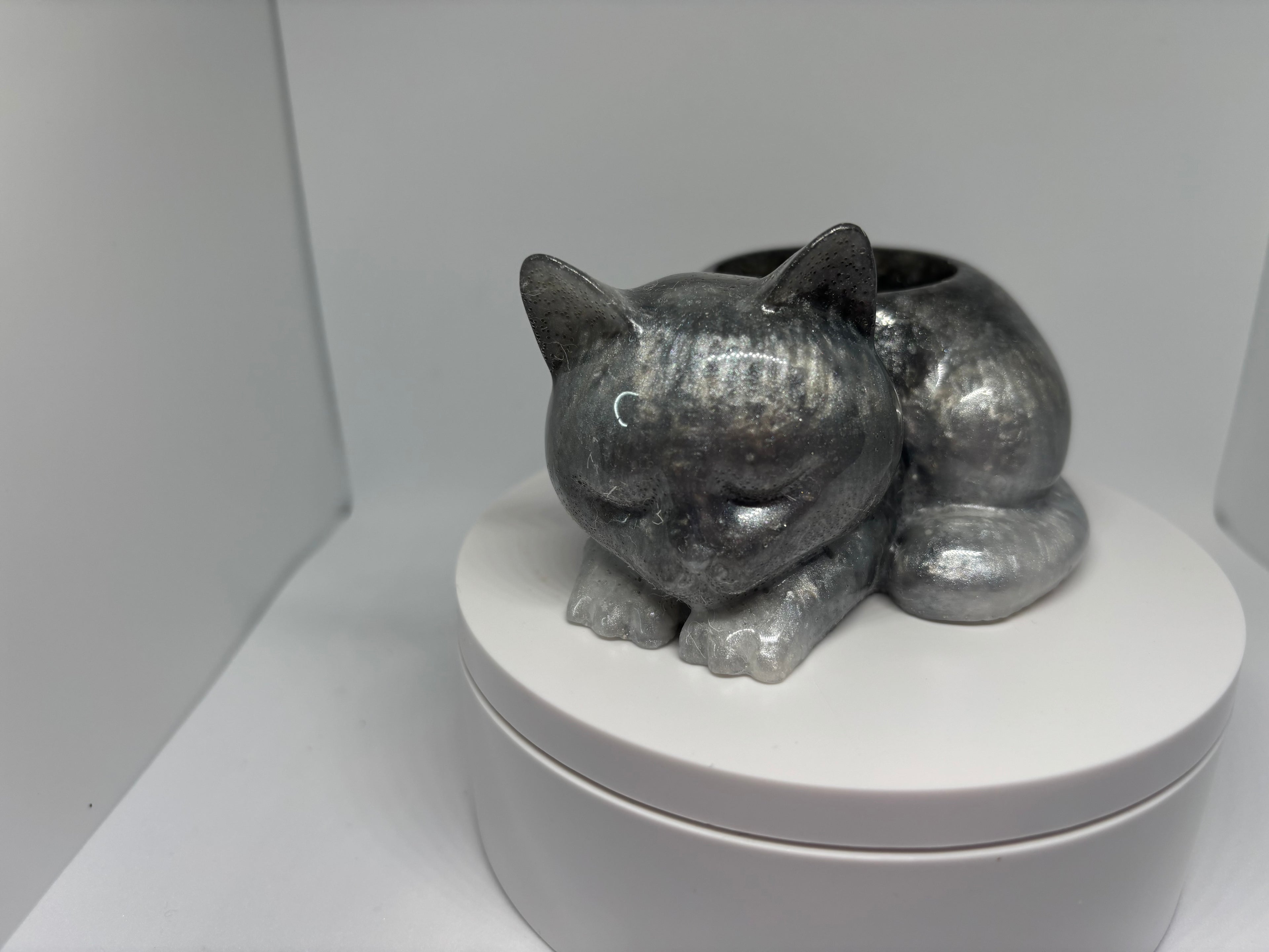 Cat tealight holder